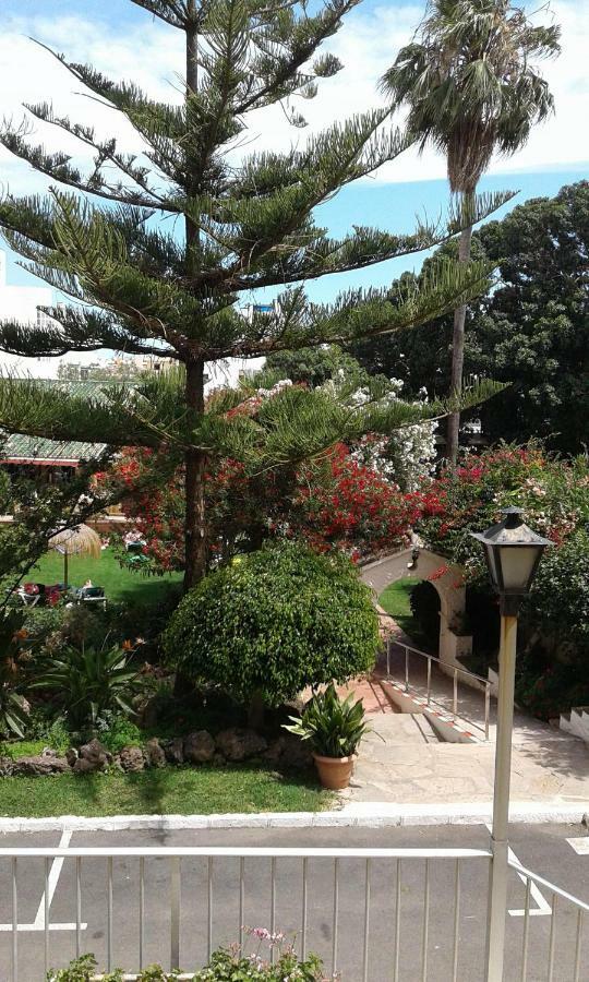 Carihuela Park Palace Torremolinos Exteriör bild